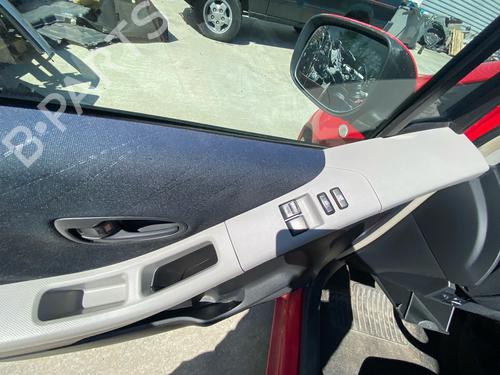 Dashboard TOYOTA YARIS (_P9_) 1.4 D-4D (NLP90_, NLP90R) | BP37644888C46 - Image 10