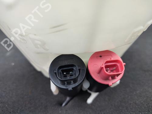 windscreen-washer-tank-toyota-yaris-_p1_-1999-2000-2001-2002-2003-2004-2005-23739895 main image