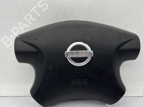 Used Driver airbag NISSAN X-TRAIL I (T30) 2.0 4x4 (140 hp) 23684678