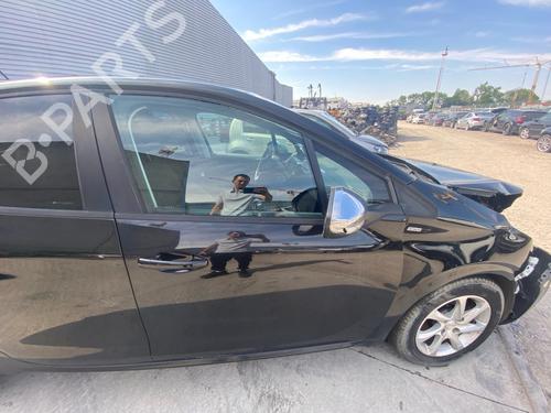 Used Right front door Right front door 37475221 37475221