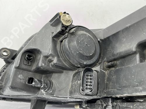 Lampa przednia prawa VW PHAETON (3D1, 3D2, 3D3, 3D4, 3D6, 3D7, 3D8, 3D9) 3.0 V6 TDI 4motion | BP30408997C29 
