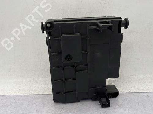 Used Fuse box Fuse box PEUGEOT 308 SW II (LC_, LJ_, LR_, LX_, L4_) 2.0 BlueHDi 150 (150 hp) 27304172 27304172