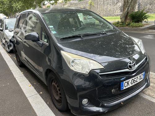 Brugte TOYOTA VERSO S (_P12_) 1.4 D4-D (NLP121_, NLP121R) 4414166