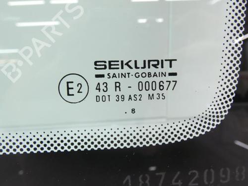 Used Rear right quarter glass RENAULT ESPACE III (JE0_) 2.0 (JE0A) (114 hp) 25269976