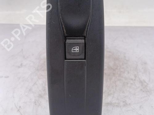 Used Right front window switch RENAULT MEGANE III Hatchback (BZ0/1_, B3_) 1.9 dCi (BZ0N, BZ0J) (131 hp) 23678277