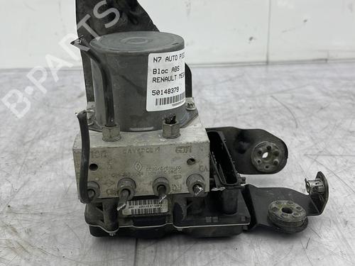 Used ABS pump RENAULT MEGANE II Saloon (LM0/1_) 1.9 dCi (131 hp) 23672370