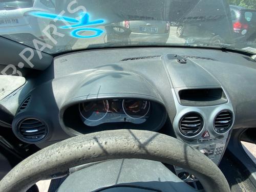 Used Dashboard Dashboard 38033031 38033031