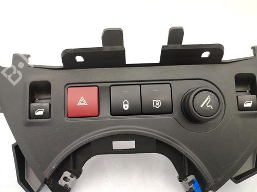 Used Warning switch CITROËN BERLINGO Box Body/MPV (B9) 1.6 BlueHDi 100 (99 hp) 23721125