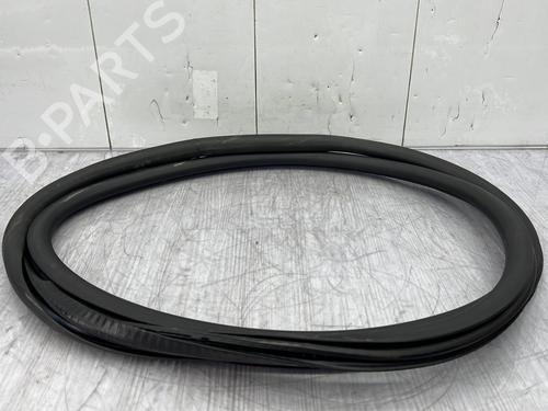 Used Rubber door seal PEUGEOT 208 II (UB_, UP_, UW_, UJ_) e-208 (136 hp) 23760493