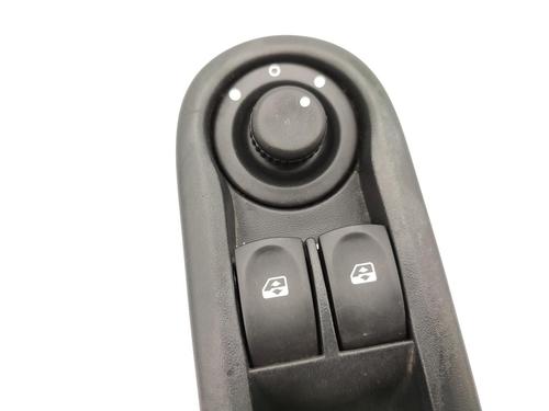Used Left front window switch RENAULT CLIO III (BR0/1, CR0/1) 1.2 16V (BR02, BR0J, BR11, CR02, CR0J, CR11) (75 hp) 23679213