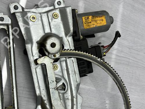 Used Front right window mechanism OPEL ZAFIRA A MPV (T98) 2.0 DI 16V (F75) (82 hp) 23704160