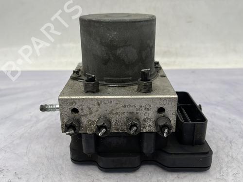 Used ABS pump RENAULT KANGOO Express (FW0/1_) 1.5 dCi 90 (FW0G, FW05, FW08, FW11) (90 hp) 29855466