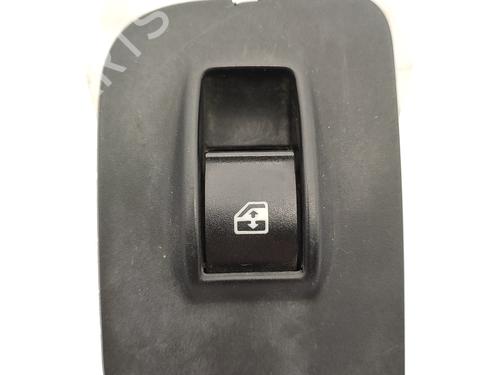 Used Right front window switch Right front window switch PEUGEOT BIPPER Tepee 1.4 HDi (68 hp) 23728584 23728584