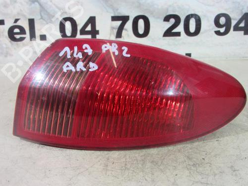 Heckleuchte rechts hinten für ALFA ROMEO 147 (937_) 1.6 16V T.SPARK ECO (937.AXA1A, 937.BXA1A) (105 hp) 23668483