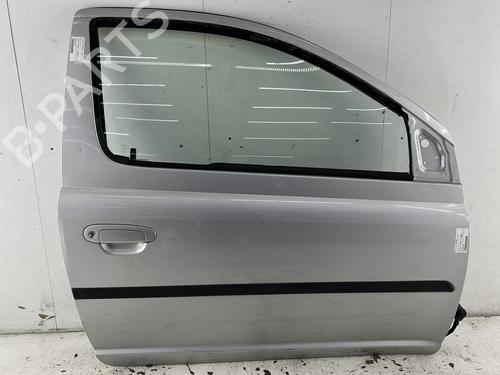 right-front-door-toyota-yaris-_p1_-1999-2000-2001-2002-2003-2004-2005-32782606 main image