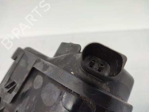 right-front-fog-light-audi-a3-sportback-8pa-2004-2005-2006-2007-2008-2009-2010-2011-2012-2013-2014-2015-23712599 main image