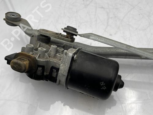 Front wiper motor PEUGEOT 108 1.2 | BP31195241M29