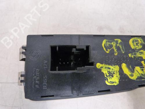Used Headlight switch Headlight switch FIAT PUNTO EVO (199_) 1.3 D Multijet (199AXC1A, 199BXC1A, 199AXT1A, 199BXT1A) (75 hp) 23693685 23693685