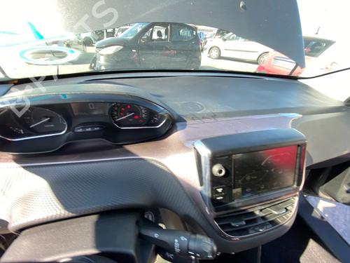 Salpicadero PEUGEOT 2008 I (CU_) 1.2 VTi | BP38187449C46 - Image 4