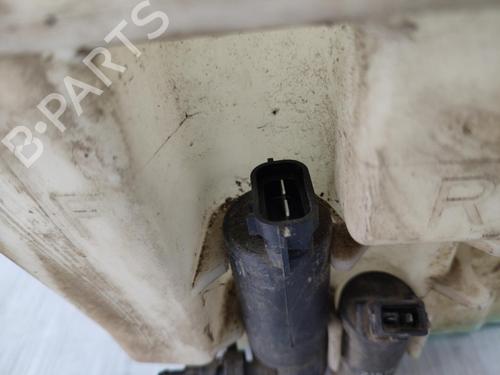 windscreen-washer-tank-saab-9-3-estate-e50-2005-2006-2007-2008-2009-2010-2011-2012-2013-2014-2015-23720717 main image