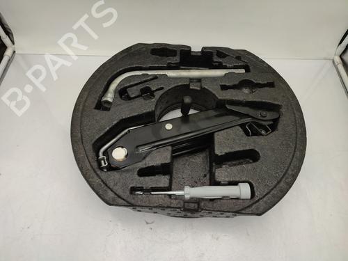 Used Jack Kit VW GOLF PLUS V (5M1, 521) 1.6 TDI (105 hp) 23663173