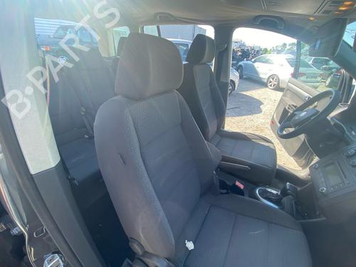 Dashboard VW TOURAN (1T1, 1T2) 1.9 TDI | BP37636557C46 - Image 37