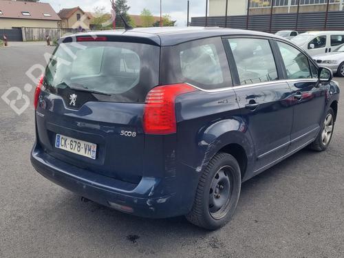 Dashboard PEUGEOT 5008 (0U_, 0E_) 1.6 HDi | BP23677638C46 - Image 18