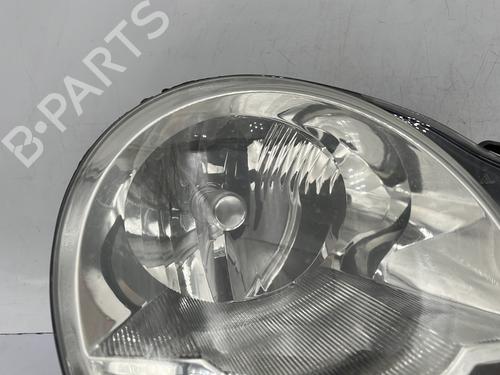 Right headlight VW POLO IV (9N_, 9A_) 1.4 16V | BP28094978C29 