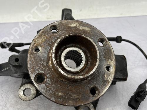 Used Left front steering knuckle Left front steering knuckle RENAULT ZOE (BFM_) ZOE (92 hp) 23760165 23760165