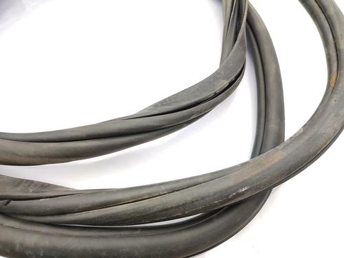 Rubber door seal VW TOURAN (5T1) 1.6 TDI | BP23757038C142 