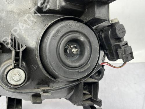 Right headlight NISSAN X-TRAIL II (T31) 2.0 dCi 4x4 | BP31376680C29 