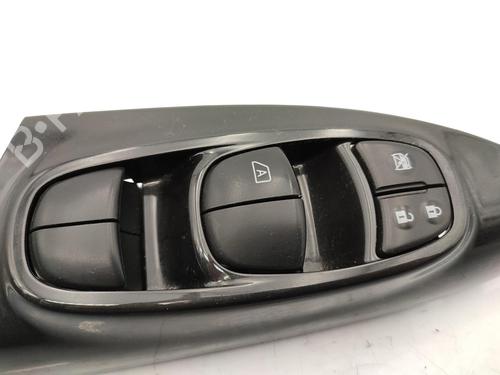 Used Left front window switch Left front window switch NISSAN JUKE (F15) 1.5 dCi (110 hp) 23711121 23711121