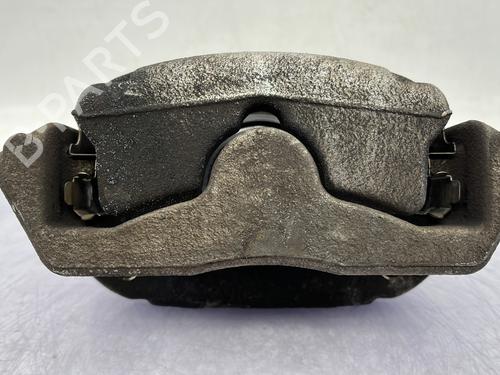 Used Right front brake caliper BMW 1 (E87) 116 d (116 hp) 24055499