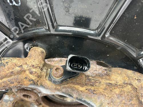 Left front steering knuckle VW GOLF VI (5K1) 1.6 TDI | BP25897093M25