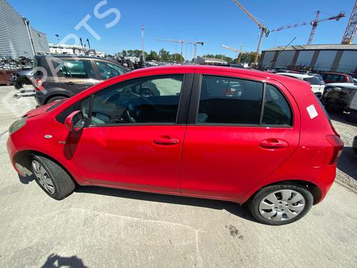 Dashboard TOYOTA YARIS (_P9_) 1.4 D-4D (NLP90_, NLP90R) | BP37644888C46 - Image 46