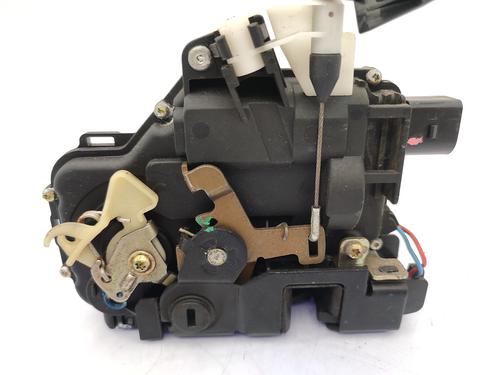 Rear left lock VW BORA I (1J2) 1.9 TDI | BP23755608C100 