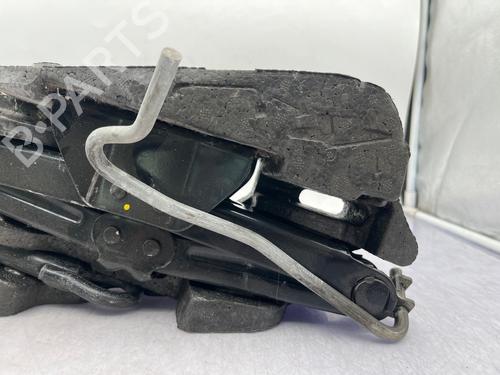 Reservehjul kit Reservehjul kit PEUGEOT 208 I (CA_, CC_) 1.6 HDi / BlueHDi 75 (75 hp) 36248581 36248581