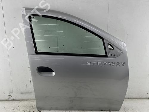 Porta frente direita DACIA SANDERO II 1.0 SCe 75 (B8JC, B8JD, B8NC) (73 hp) 32367919