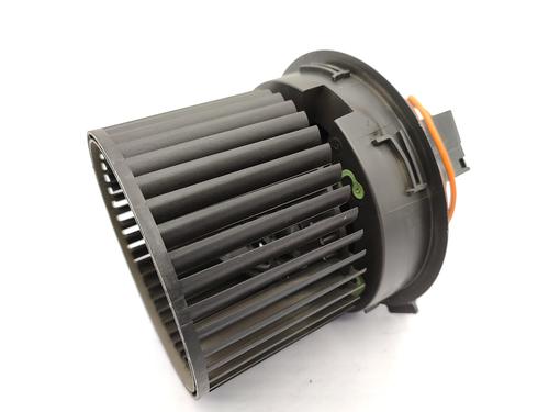 Heater blower motor RENAULT CLIO IV (BH_) 1.5 dCi 75 | BP23678717M62 