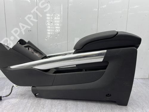 Used Armrest / Center console OPEL ZAFIRA TOURER C (P12) 1.6 CDTI (75) (136 hp) 30929968