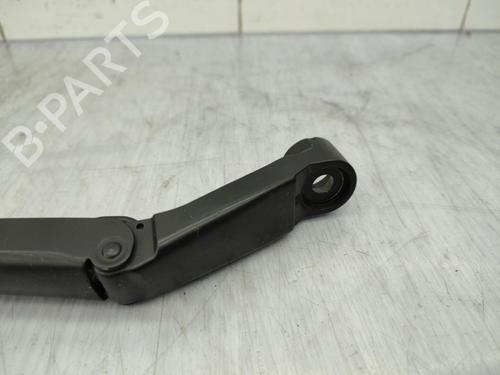Used Front windshield wiper arm Front windshield wiper arm 23722371 23722371