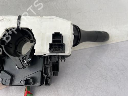 steering-column-stalk-renault-megane-iv-hatchback-b9amn_-2015-37743773 main image