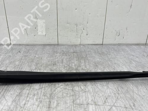 Used Front windshield wiper arm SEAT LEON (1P1) 1.6 TDI (105 hp) 23761112