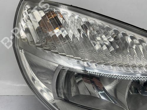 Right headlight RENAULT SCÉNIC II (JM0/1_) 1.9 dCi (JM14) | BP30132275C29 