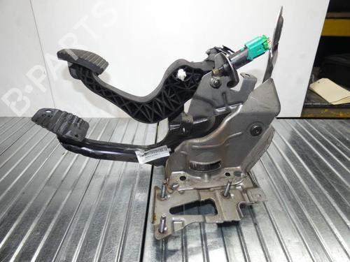 Used Break pedal CITROËN C4 II (NC_) 1.6 HDi 90 (92 hp) 23696514