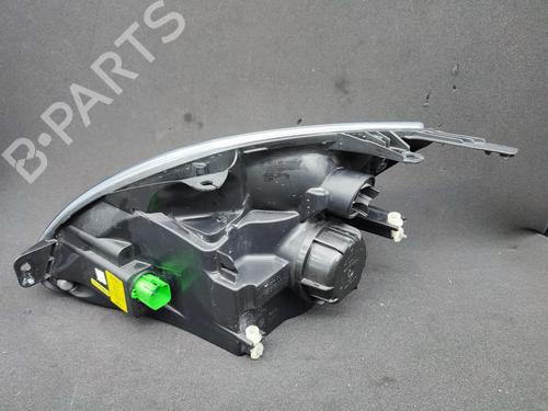 Used Right headlight FORD FIESTA V (JH_, JD_) 1.4 16V (80 hp) 23679193