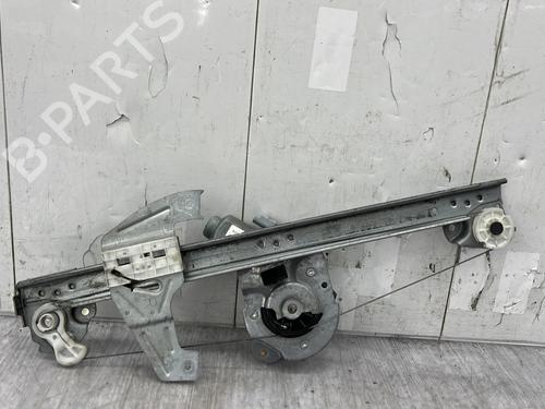 Rudehejsemekanisme Højre foran PEUGEOT 107 (PM_, PN_) 1.0 (68 hp) 31112391