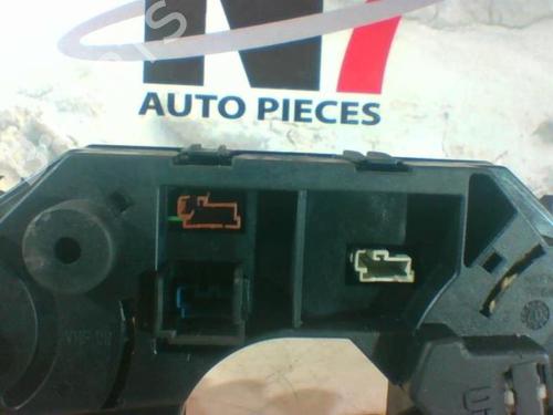 Used Steering column stalk CITROËN C4 I (LC_) 1.4 16V (88 hp) 23688921