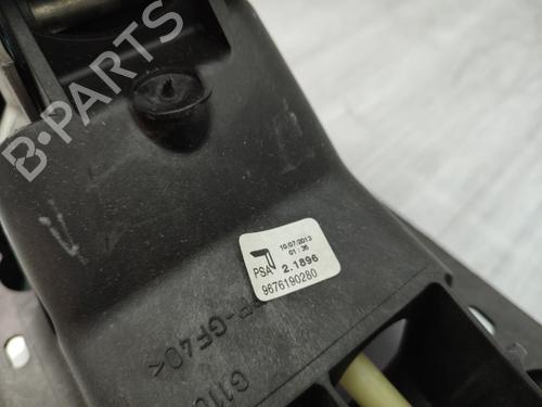 Gear lever PEUGEOT 208 I (CA_, CC_) 1.2 VTI 82 | BP23720738M90