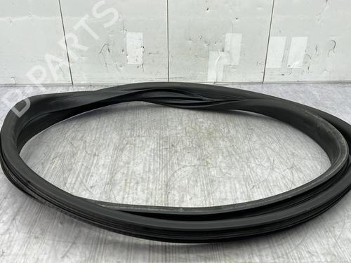 Used Rubber door seal RENAULT MEGANE IV Hatchback (B9A/M/N_) 1.2 TCe 130 (B9MR) (130 hp) 23868328